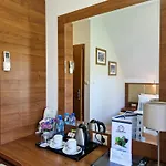 77 Restauracja فندق 3*