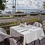 77 Restauracja 酒店 3*