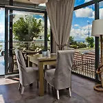 77 Restauracja