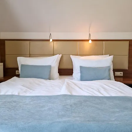 77 Restauracja Hotel