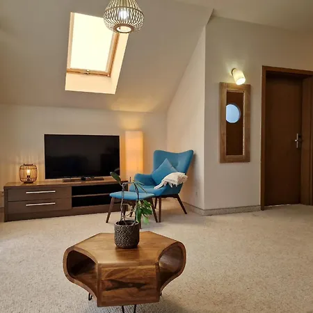 77 Restauracja 3* Chałupy