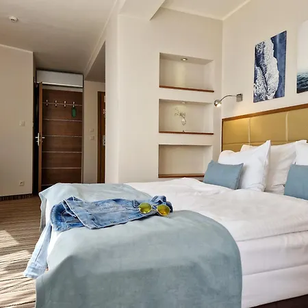 77 Restauracja Chałupy