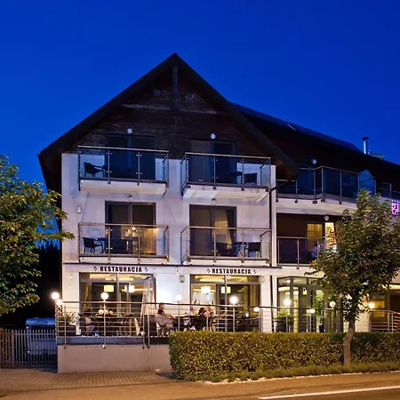 Отель 77 Restauracja 3*