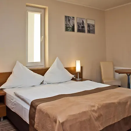 77 Restauracja Hotel