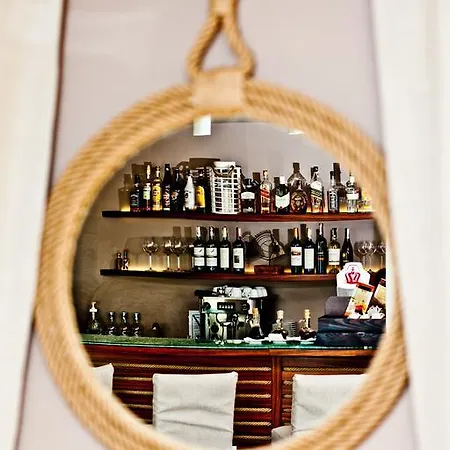 Отель 77 Restauracja Халупы
