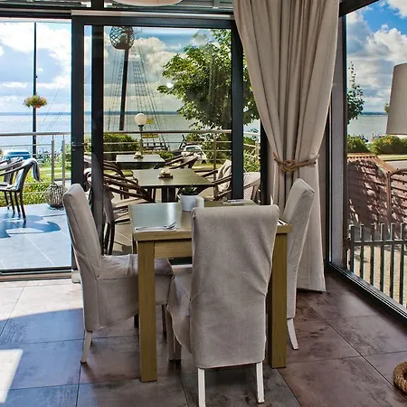 77 Restauracja 3* Халупы