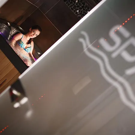 77 Restauracja Hotel