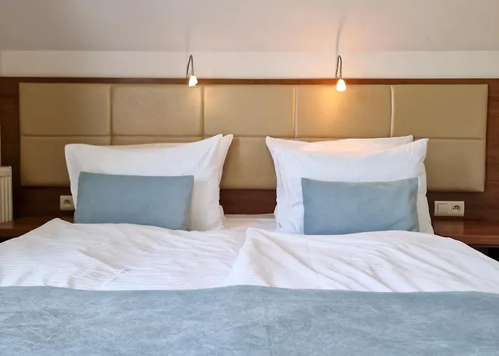 77 Restauracja Hotel