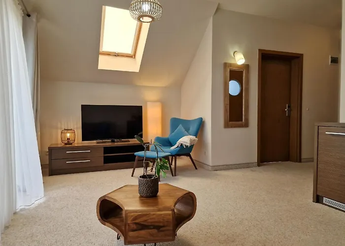 77 Restauracja 3* Chałupy