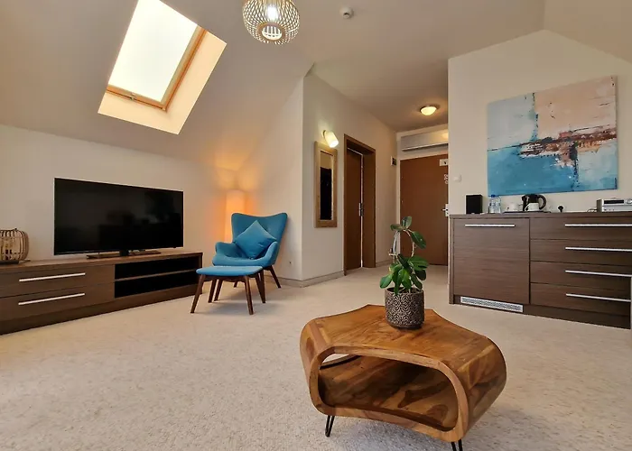 Hotel 77 Restauracja Chałupy