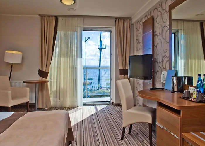 Hotel 77 Restauracja 3*