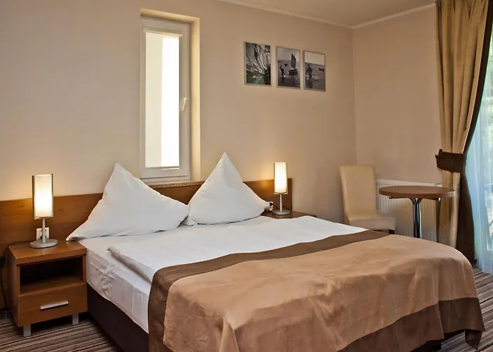 77 Restauracja Hotel