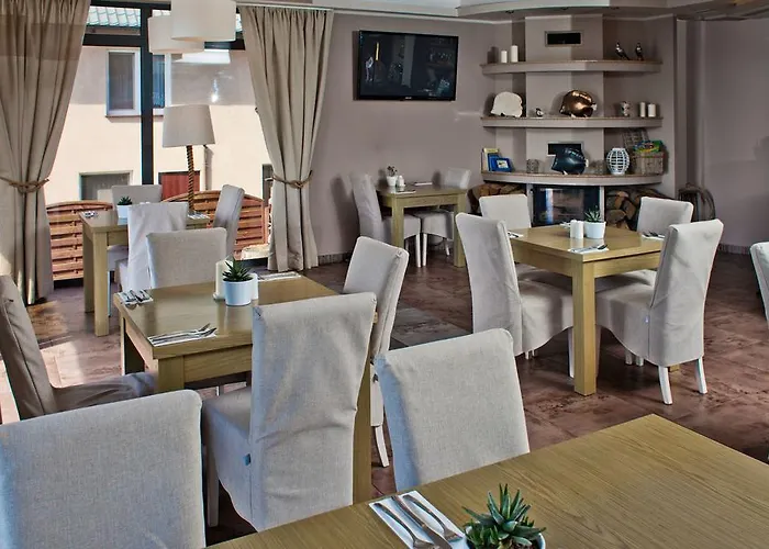 Hotel 77 Restauracja 3*