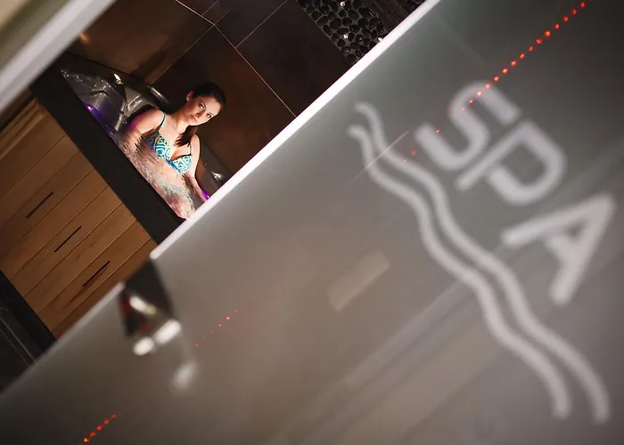 77 Restauracja Hotel