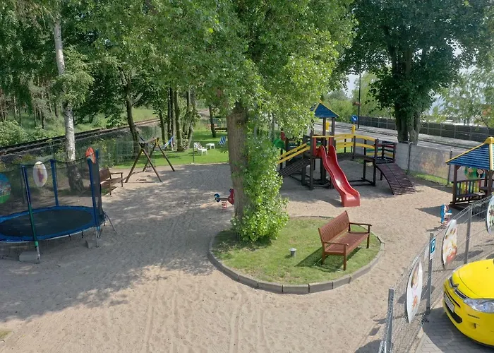 77 Restauracja Chałupy